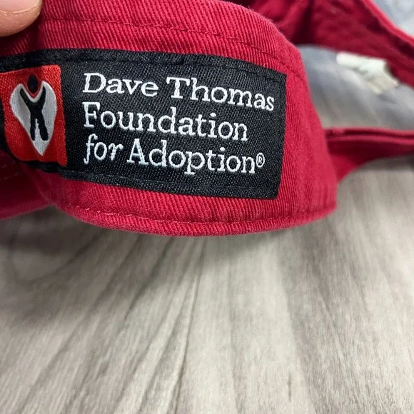 Wendy's‎ Golf Visor Cap One Size Red Dave Thomas Foundation Strapback - Picture 3 of 6
